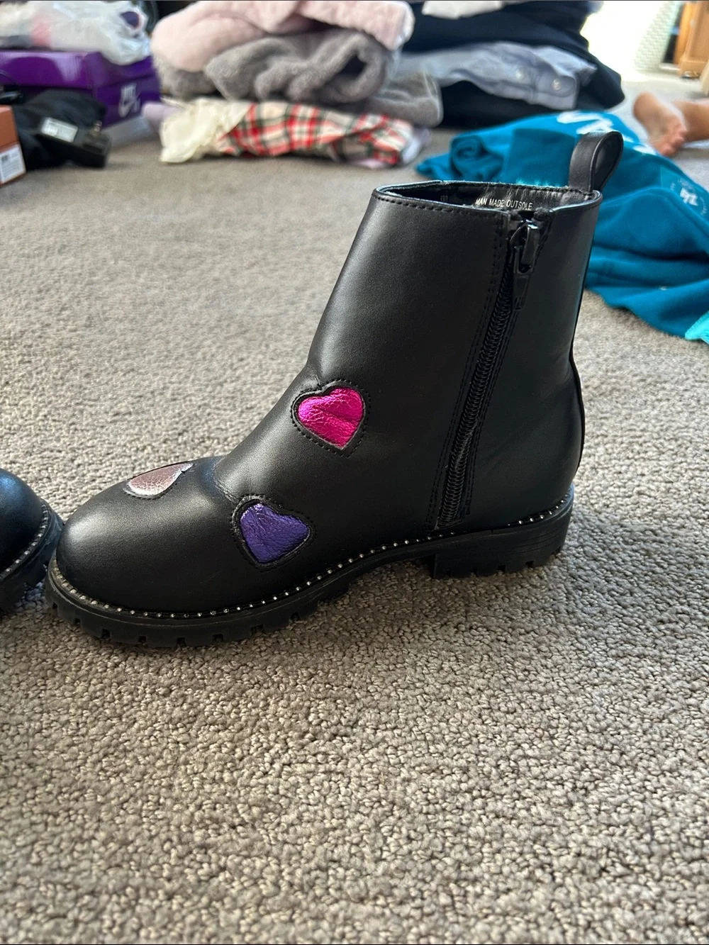 Kurt Geiger - kids Chelsea Love Black Leather Heart Accent Zip Boots